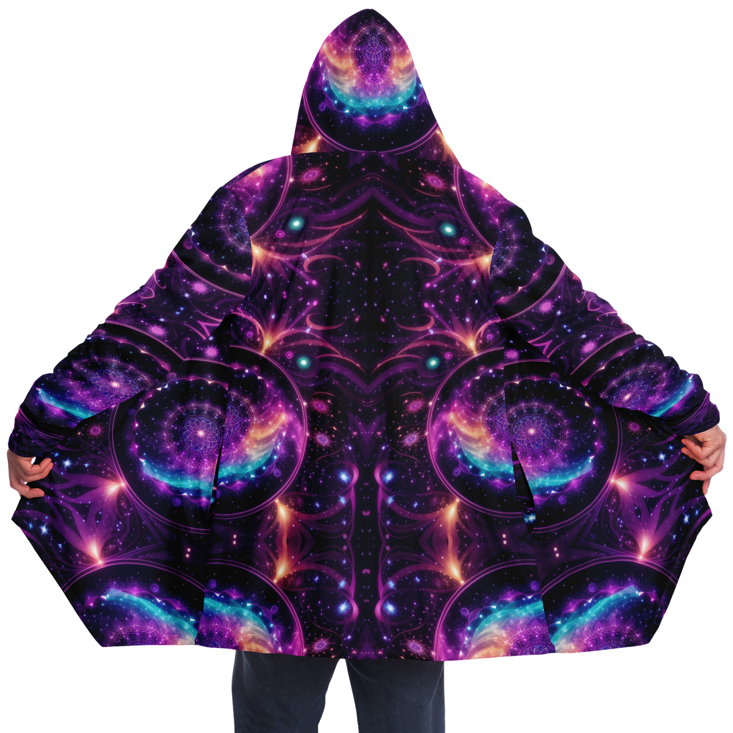 Armonía celestial: Adórnate con una sudadera con capucha y capa en mandala galáctico morado 